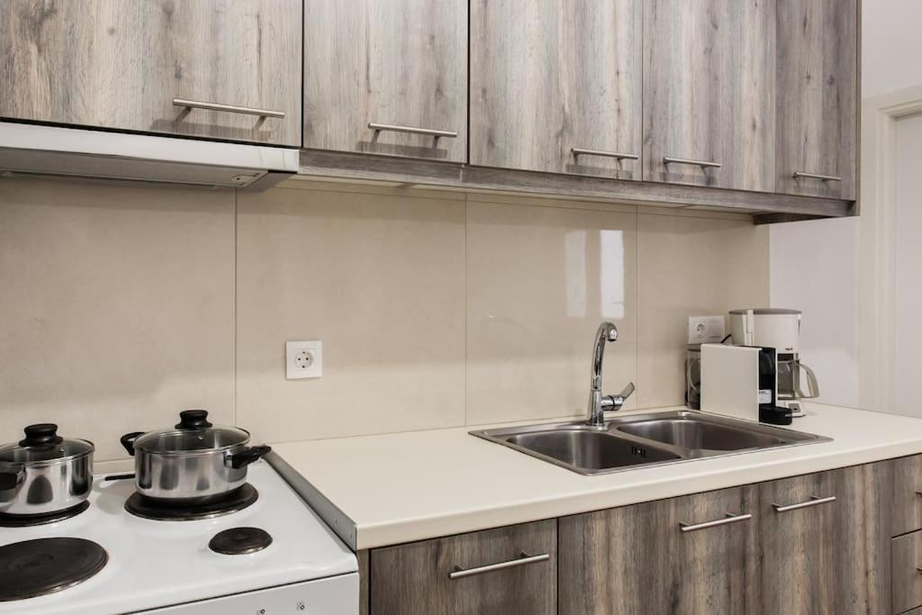 Splendid Full 5Bdr/3Bath/2Kitchens Mansion In Ath Apartment Atena Exterior foto