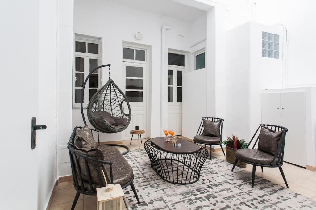Splendid Full 5Bdr/3Bath/2Kitchens Mansion In Ath Apartment Atena Exterior foto